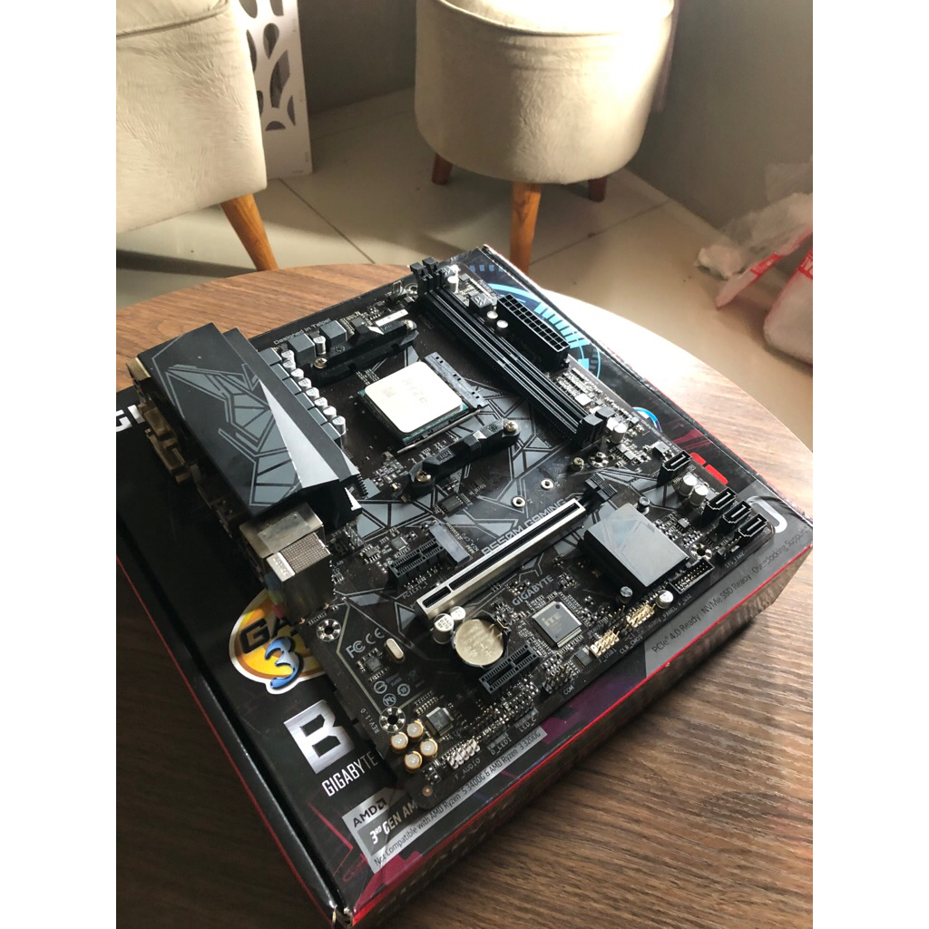 Ryzen 5 5600x + b550m gigabyte gaming + ram 8x2 tforce