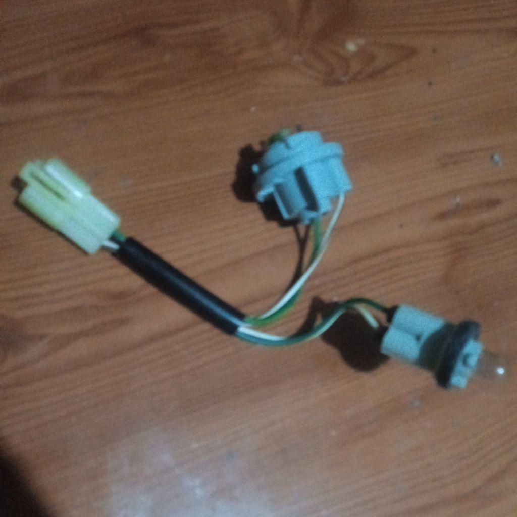 soket fitting lampu depan sen senja Toyota kijang super Doyok 88-89-90-92