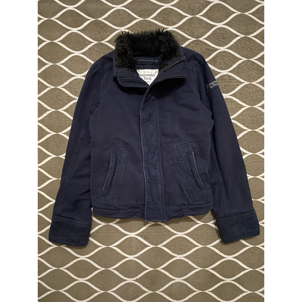 Jaket Tebal “Abercrombie & Fitch”