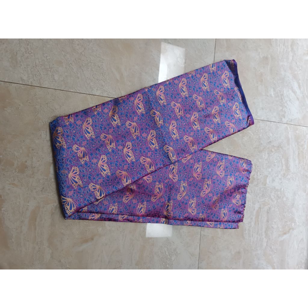Rok Songket Lilit Bunglon Motif Kupu Ungu Biru Emas Panjang PB110cm Cantik