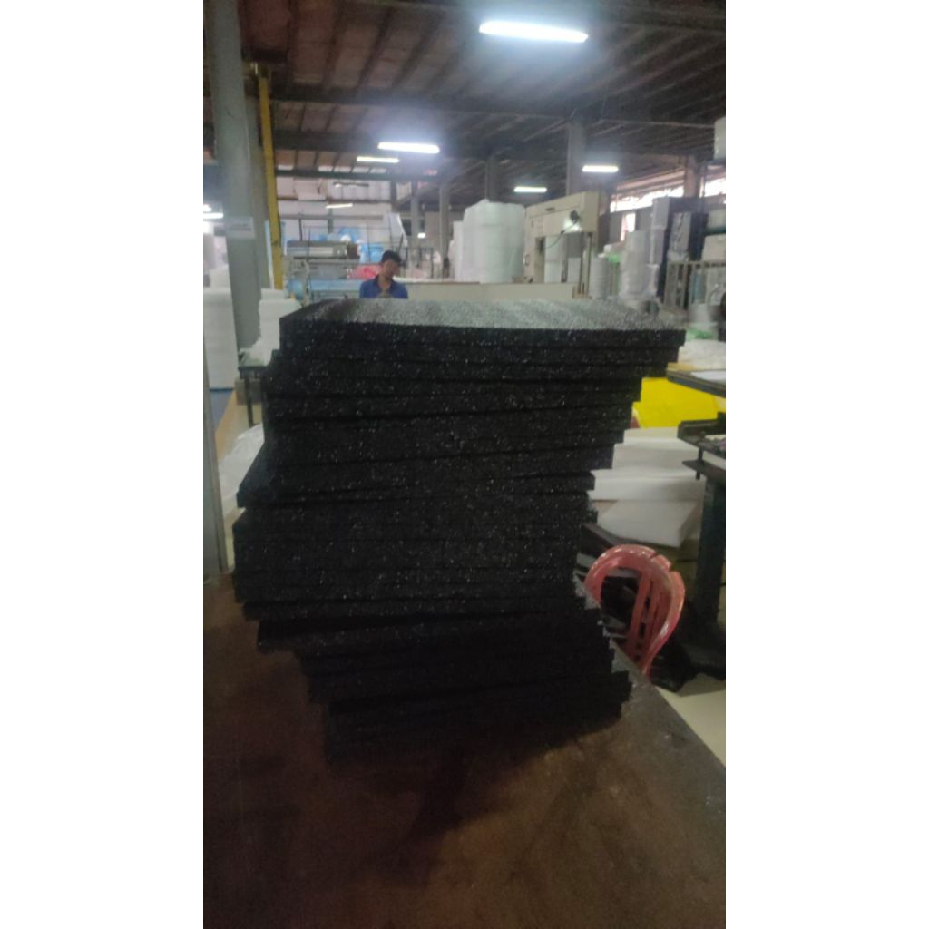 Pe Foam /Busa Packing/Busa Pelindung Warna Hitam Tebal 2cmx55cmx55cm