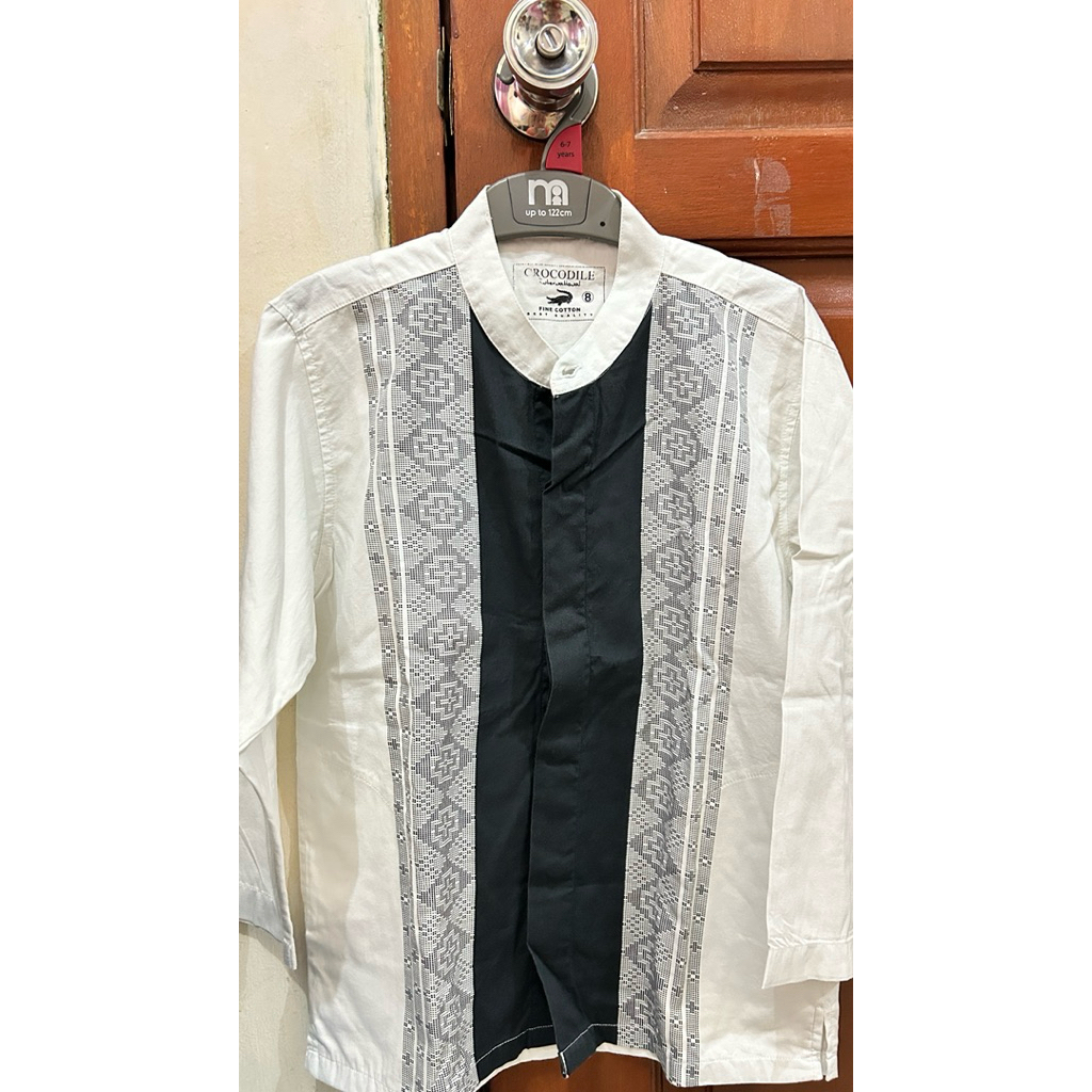 Baju anak laki baju koko Crocodile preloved size 8