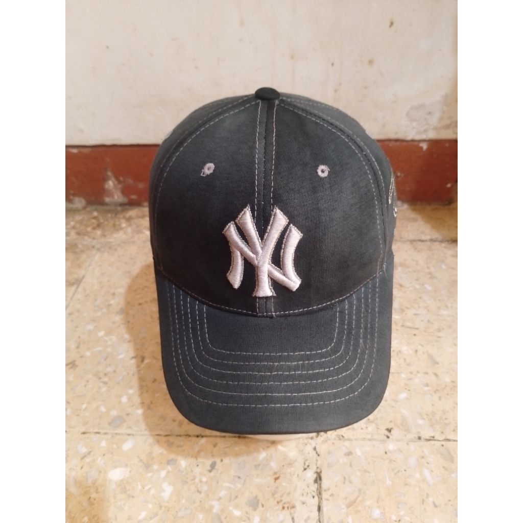 Topi MLB Yankees Big logo original second bekas