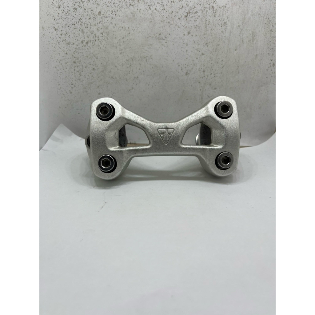 Raiser Riser Triumph Original Copotan Motor I