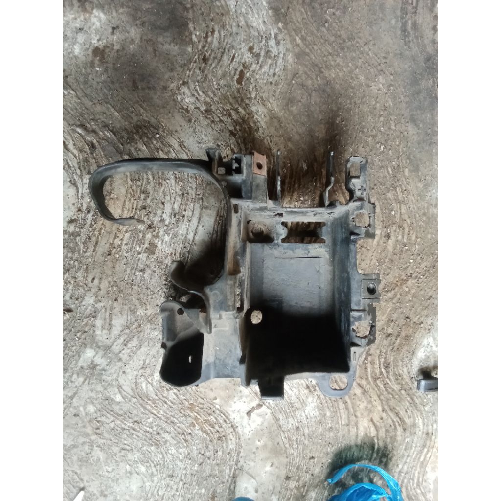 tempat aki Yamaha Xeon gt 125 original