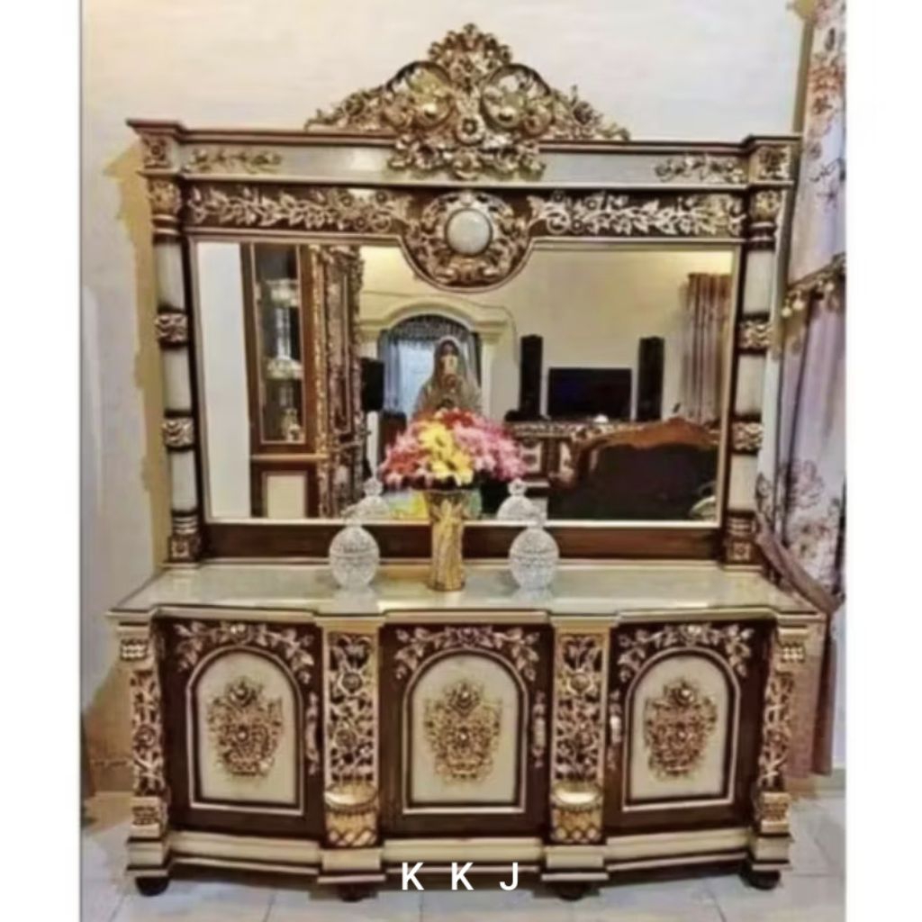 Meja rias ukir kayu jati