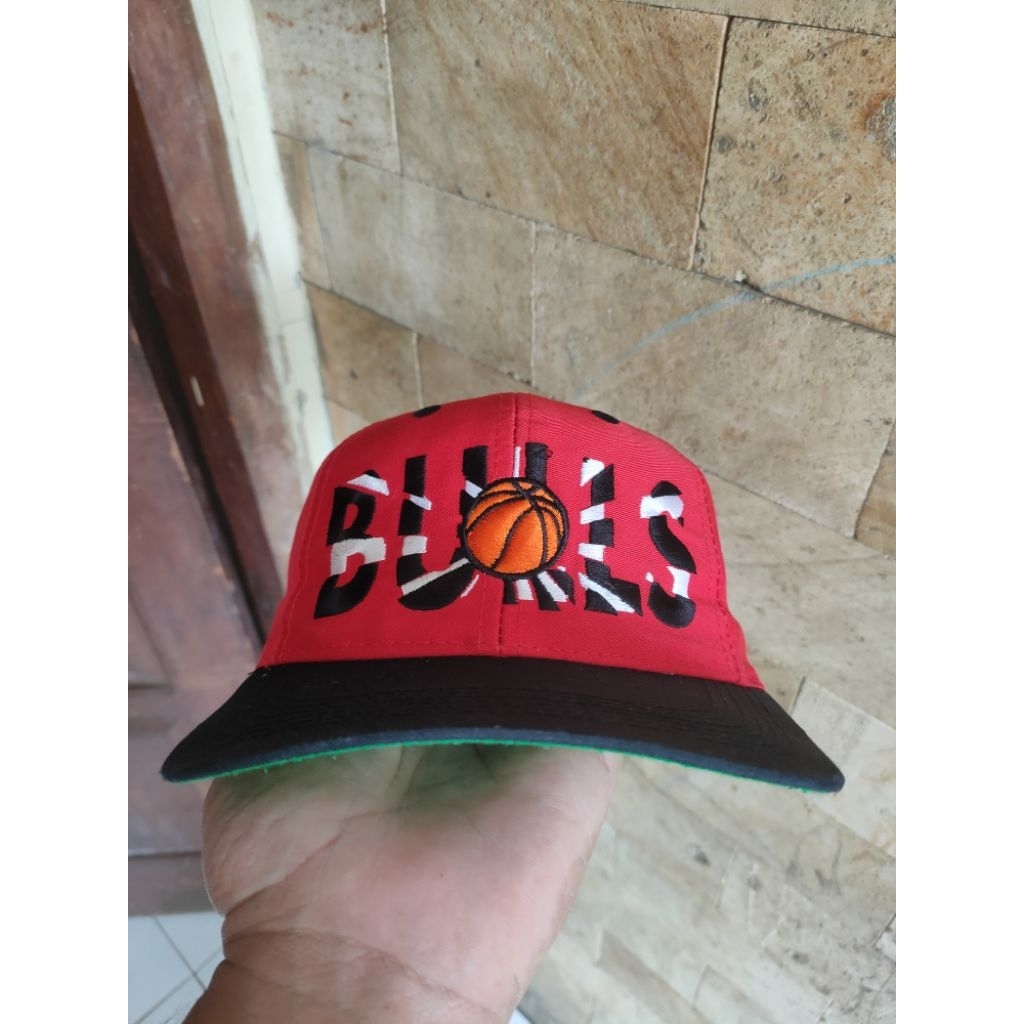 Topi Vintage Anak/Remaja NBA Chicago Bulls By Sport Specialties Original Second Fashion Pria/Wanita