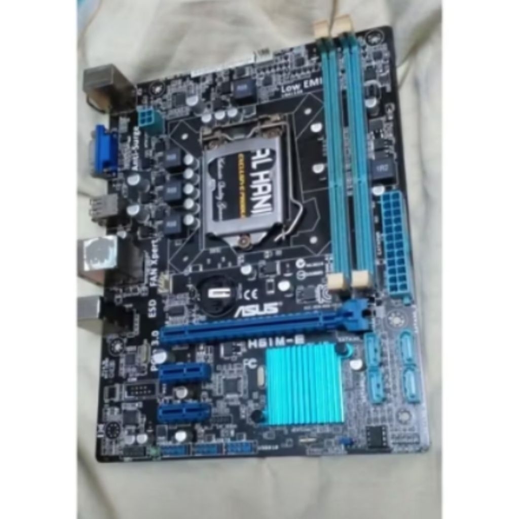 Motherboard Asus H61M E rusak