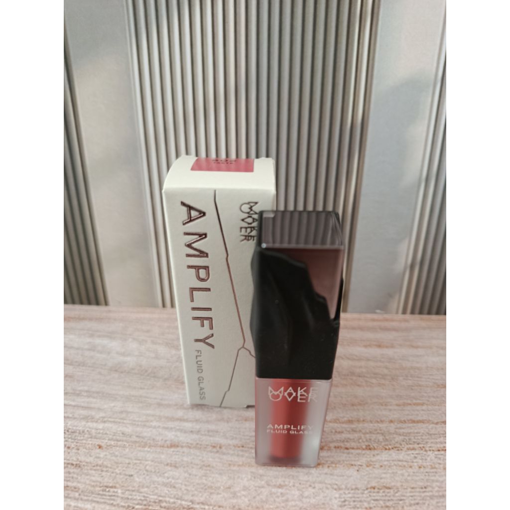 MAKE OVER Amplify Fluid Glass