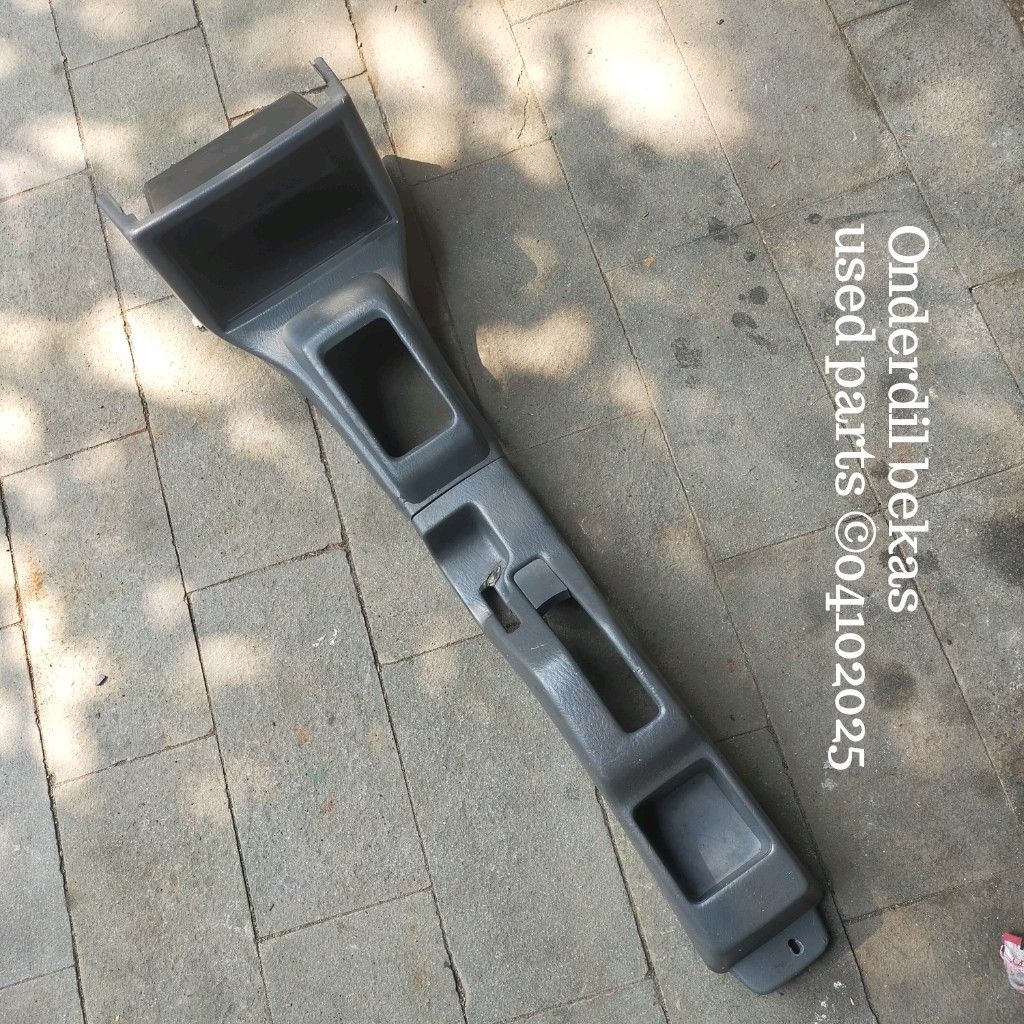 console box Daihatsu YRV