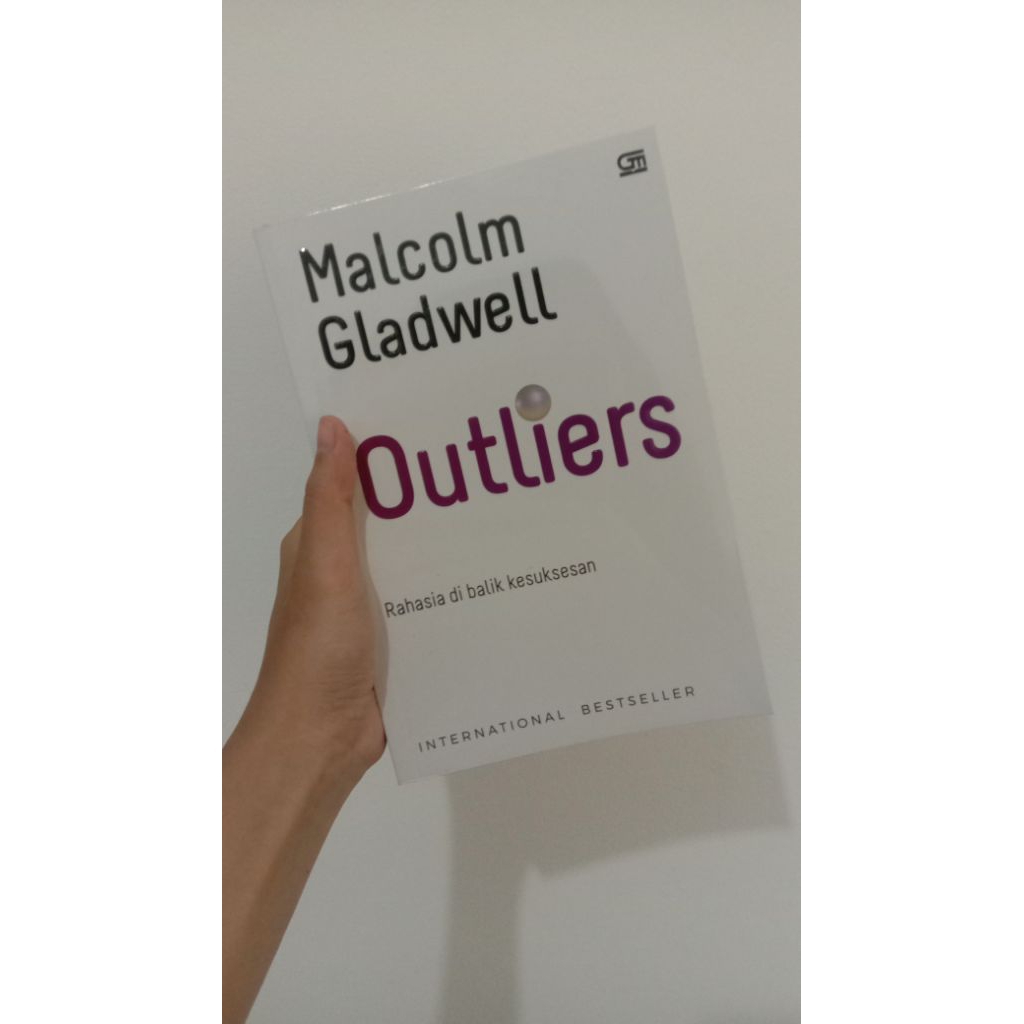 [Preloved] Outliers by Malcolm Gladwell