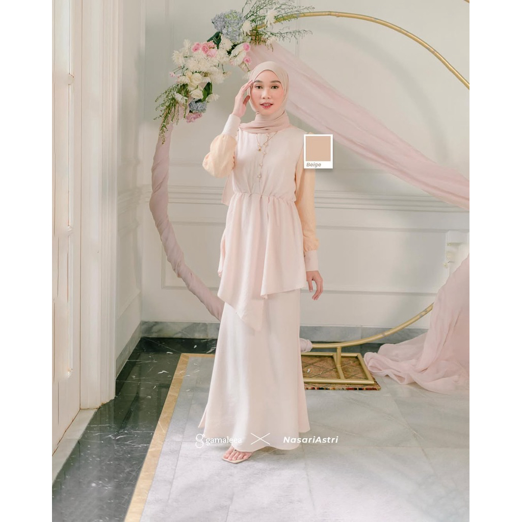 Preloved Gamaleea Dress Sophia One Set x Nasari Astri - Beige XS (Blouse kurung Malaysia Busui + Mer