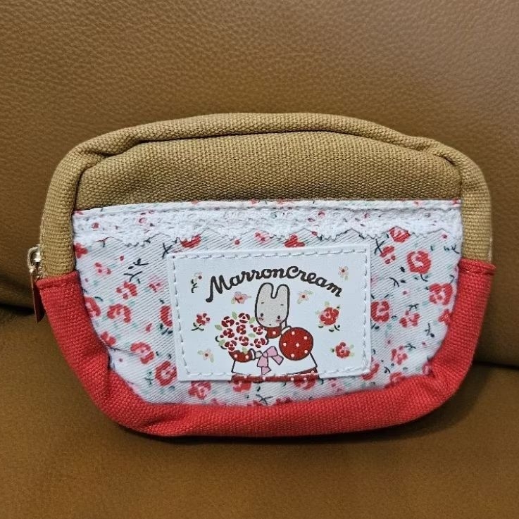 Marron Cream Small Pouch Dompet kecil Marron Cream / Handuk medium Marron Cream /  Bantal Sofa Marro