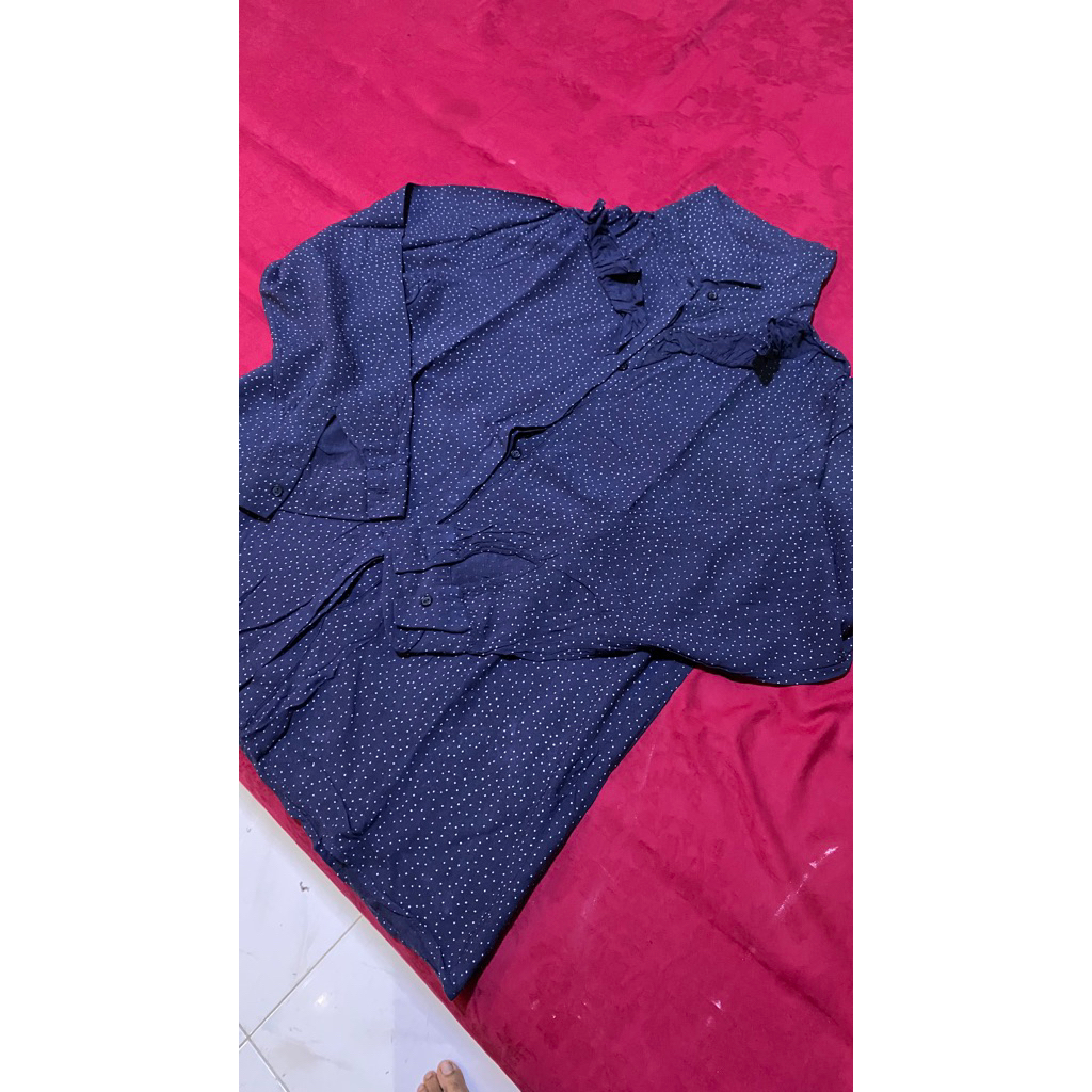 Preloved Blouse Pull n Bear