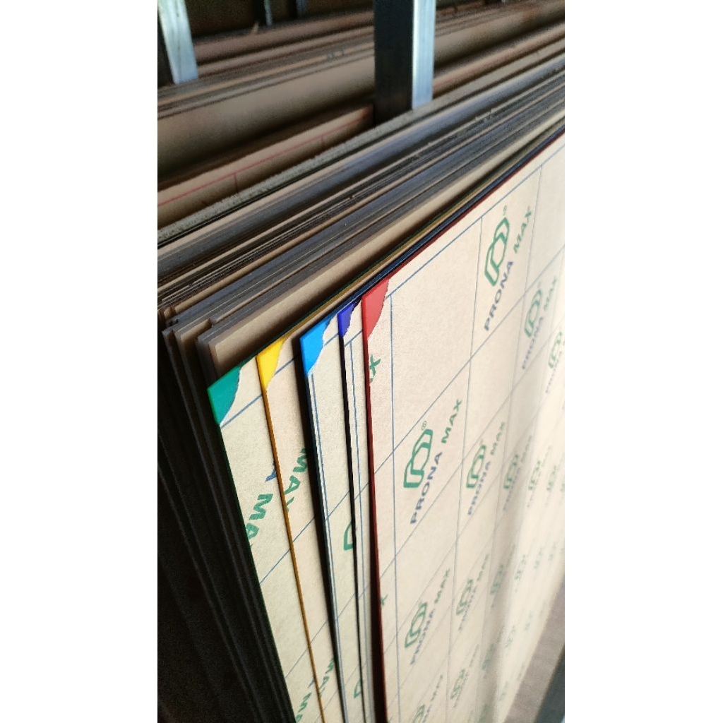 akrilik lembaran 2mm 122x244 pronamax