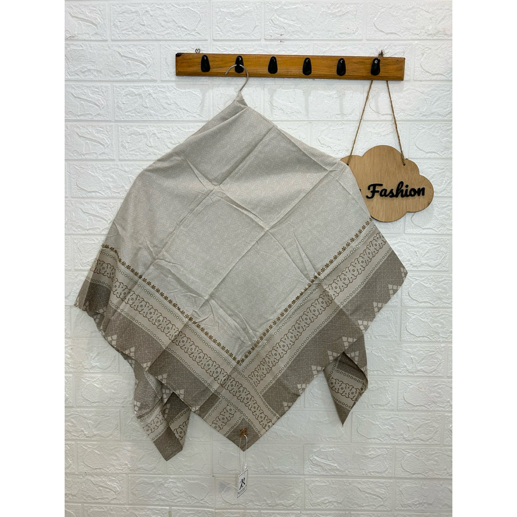 Hijab Motif Voal Zaryta Pouch