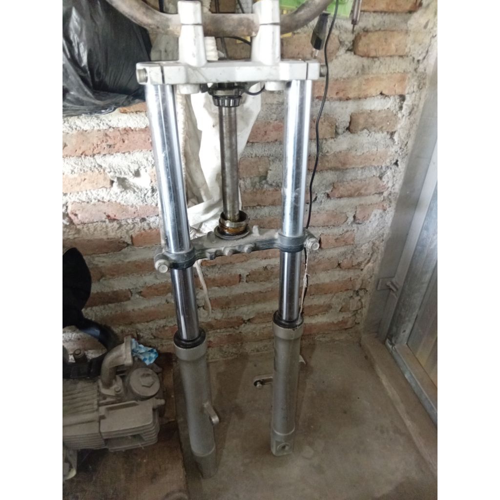 SHOK Depan vixion new ori pnp