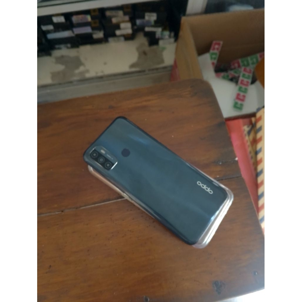 handphone bekas Oppo A53 Ram 4 / 64