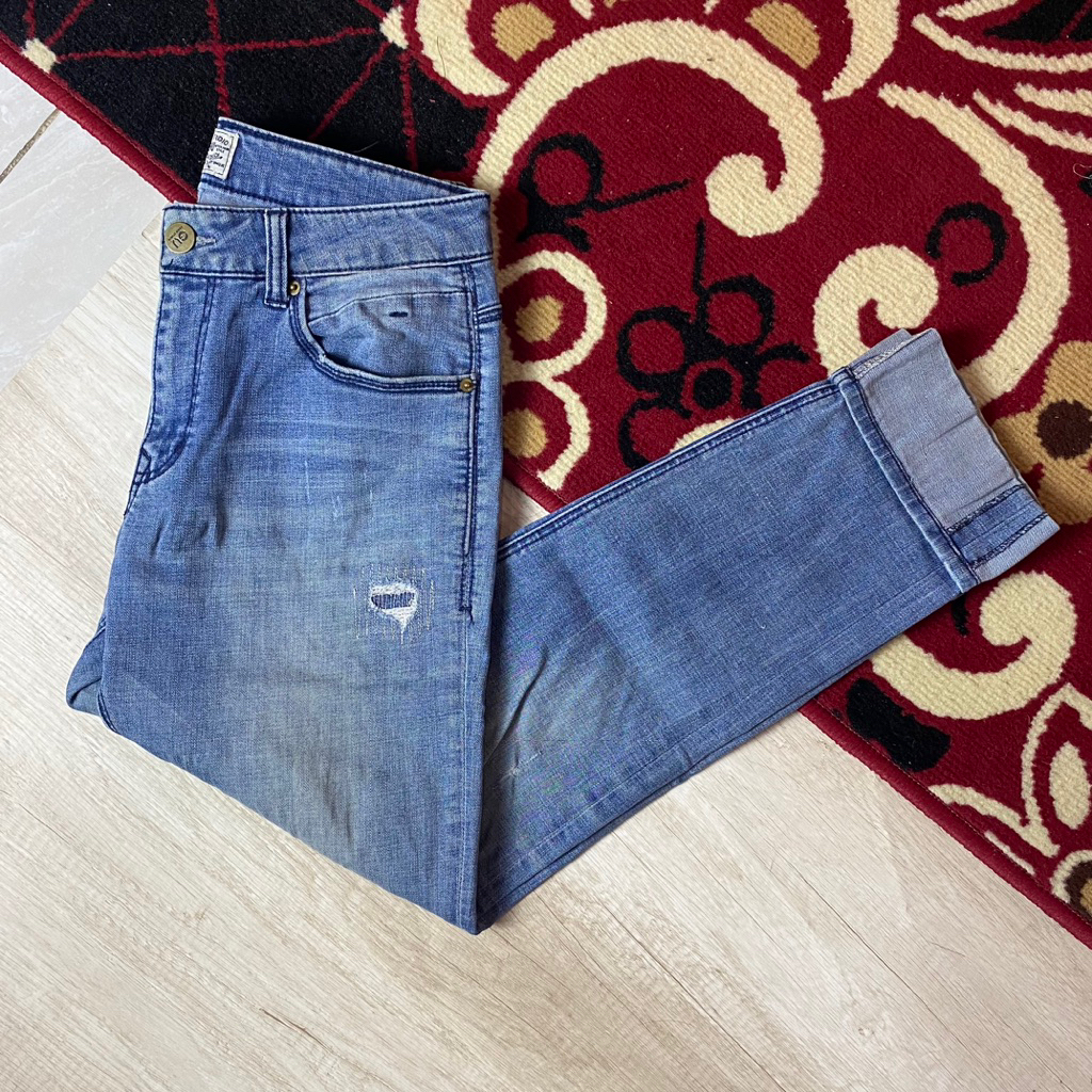 GU BY UNIQLO JEANS SECOND ORIGINAL