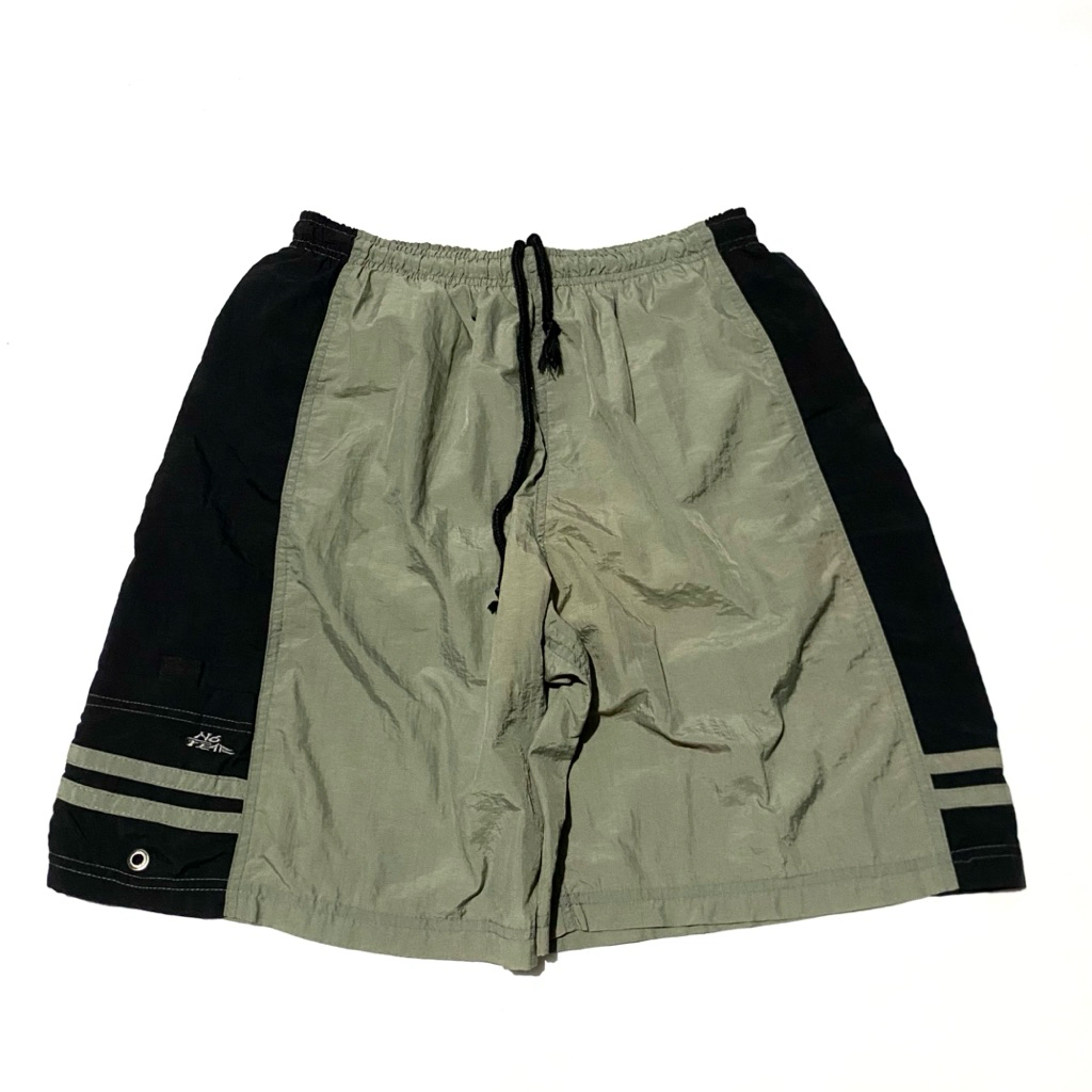 Vintage No Fear Nylon Short Hijau Size S W37-43 L52 OL35 Lingkar Pinggang 74-86 cm Panjang 52 cm Ope