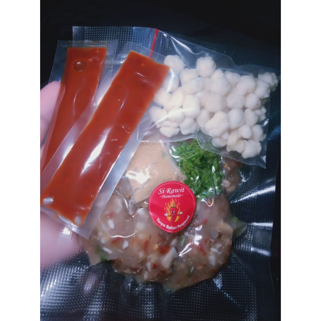 cirawit (baso aci tulang rangu cabe rawit) cirawang (baso aci tulang rangu bawang) chili oil saos mi