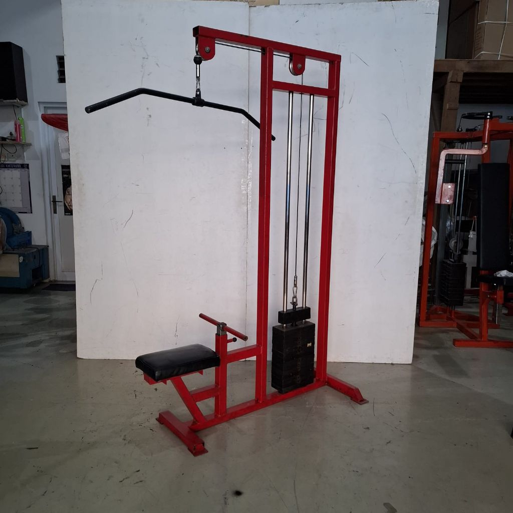 Lat Pull Down Machine Second Merk Super Gym
