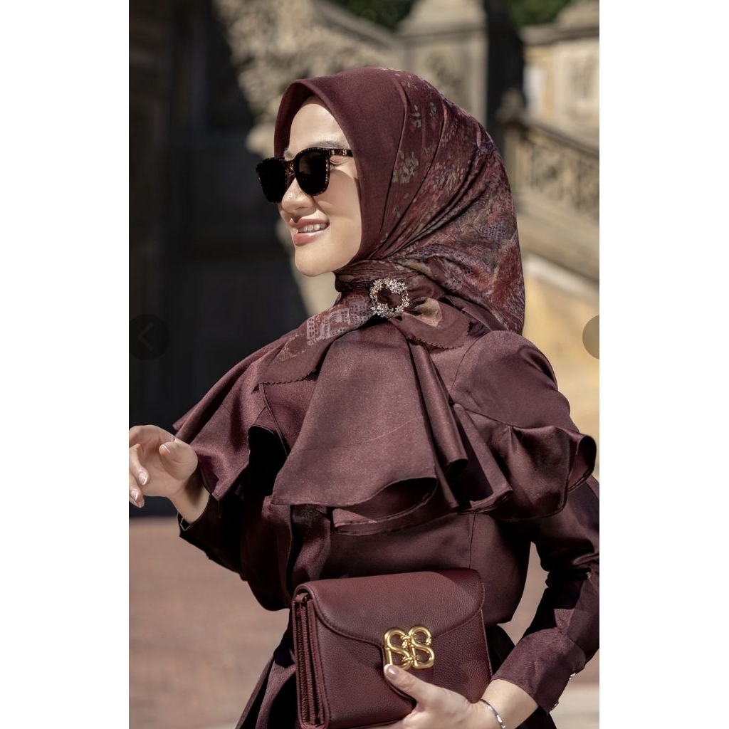 Buttonscarves Beauty New York Tolerance