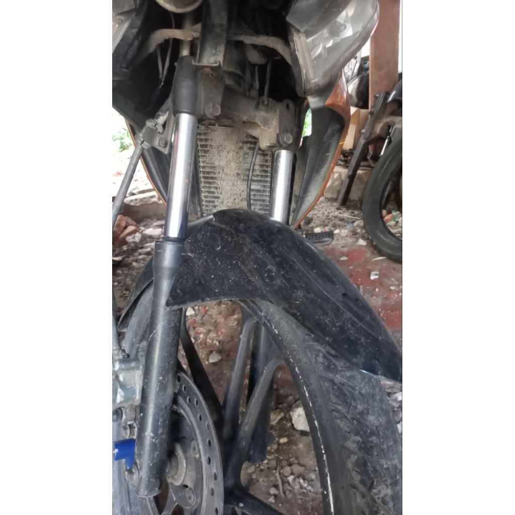 shock depan honda cs1 bekas bagus