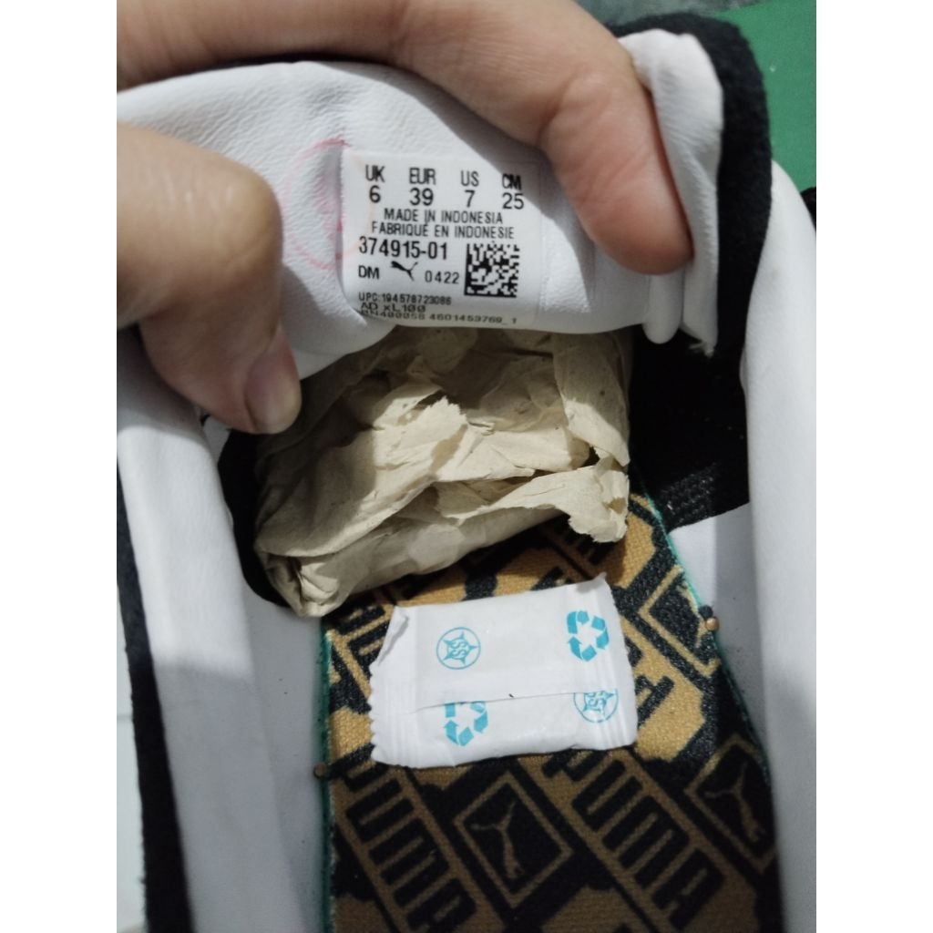 Puma Sepatu Suede Classic XXI Trainers