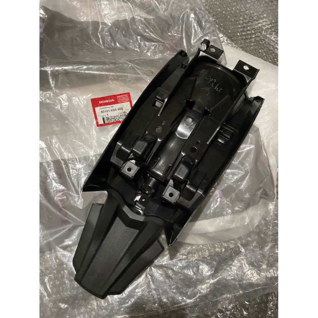 80101-K84-900 fender b rr crf 150 L slebor spakbor belakang bagian depan crf 150 asli honda