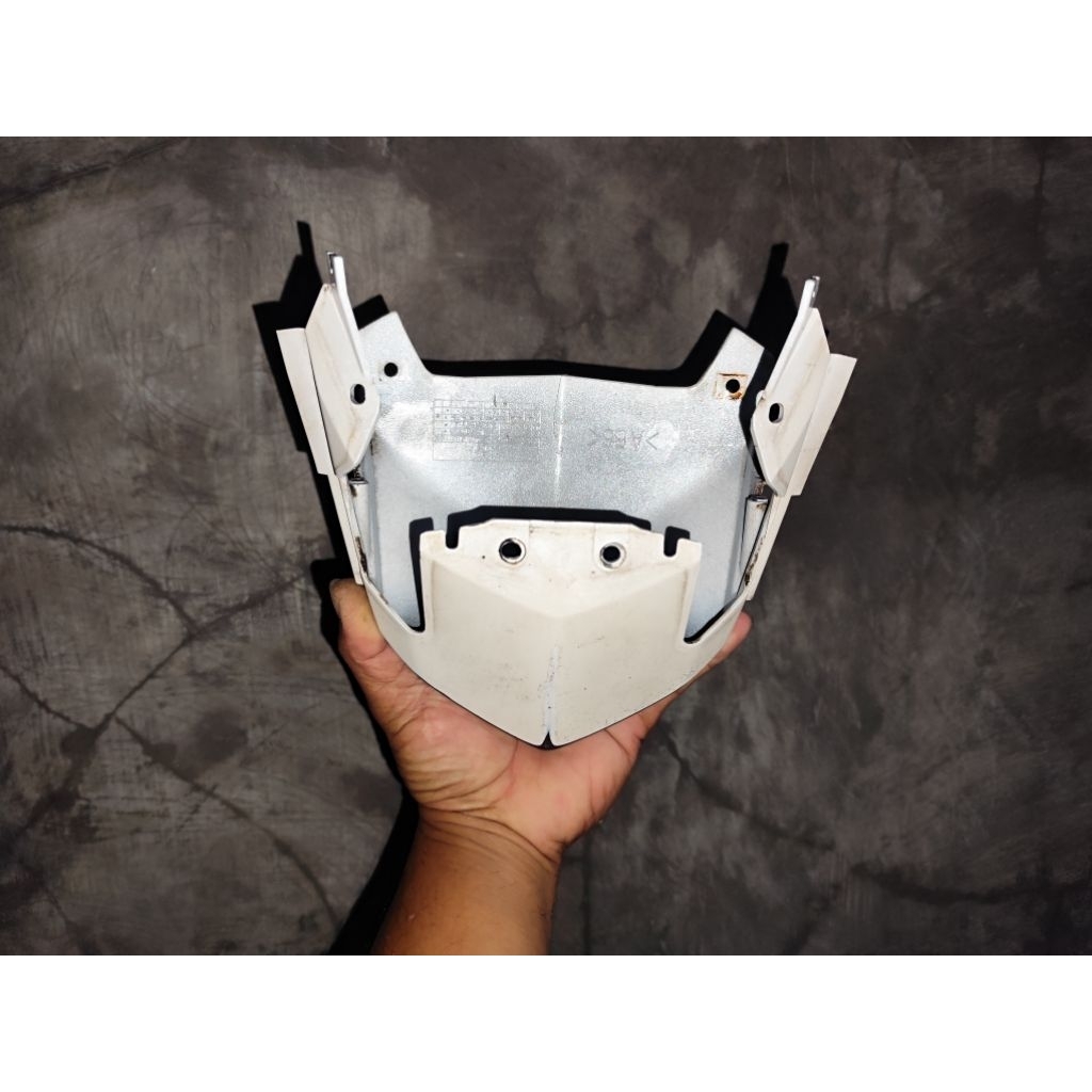 Covertail Sambungan body belakang Byson karbu