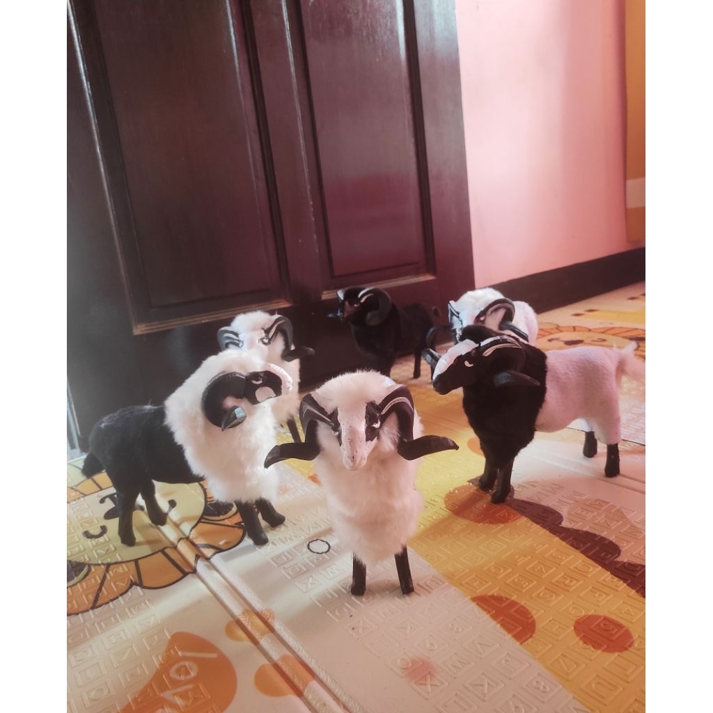 Hiasan/Miniatur Domba Garut