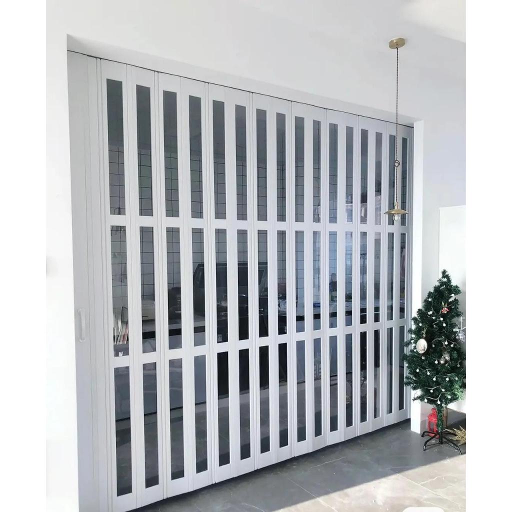 PINTU LIPAT PVC MOTIF KACA TRANSPARAN/PINTU LIPAT PVC PENYEKAT RUANGAN/PINTU LIPAT PVC FOOLDING DOOR