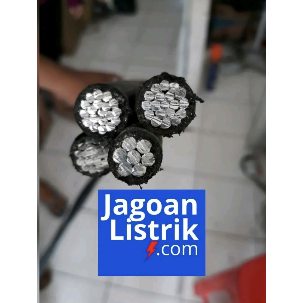 Kabel Twisted NFA2X 3x95 mm + 1x95 mm2 / PLN / SR / TIC Aluminium 3x95 + 1x95 mm2 SUTRADO Hitam Tian