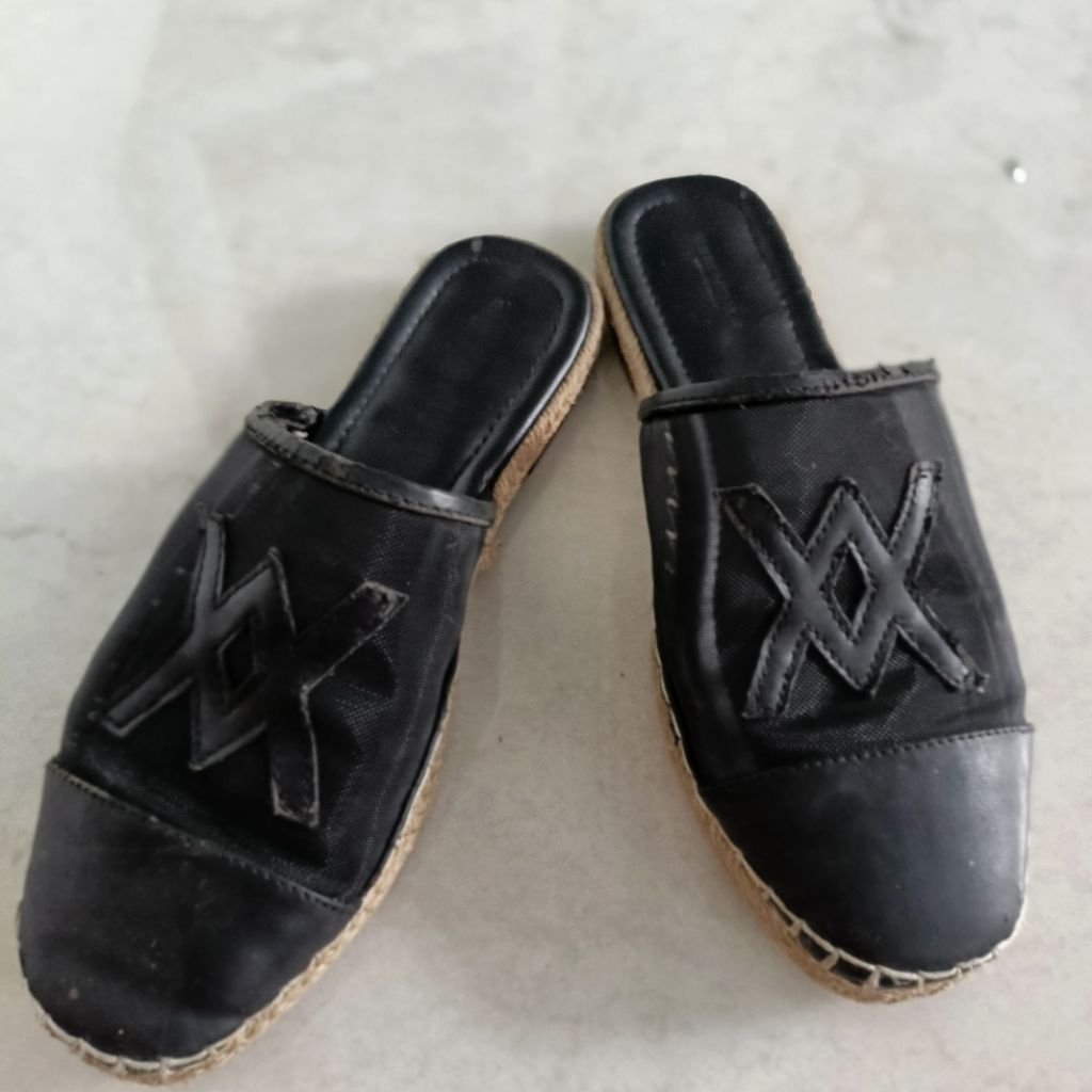 preloved sandal slop mules urban & co sendal branded bekas seken second