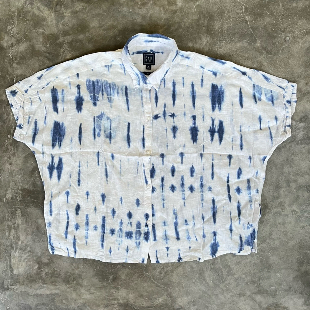 GAP women’s tie dye short sleeve linen shirt