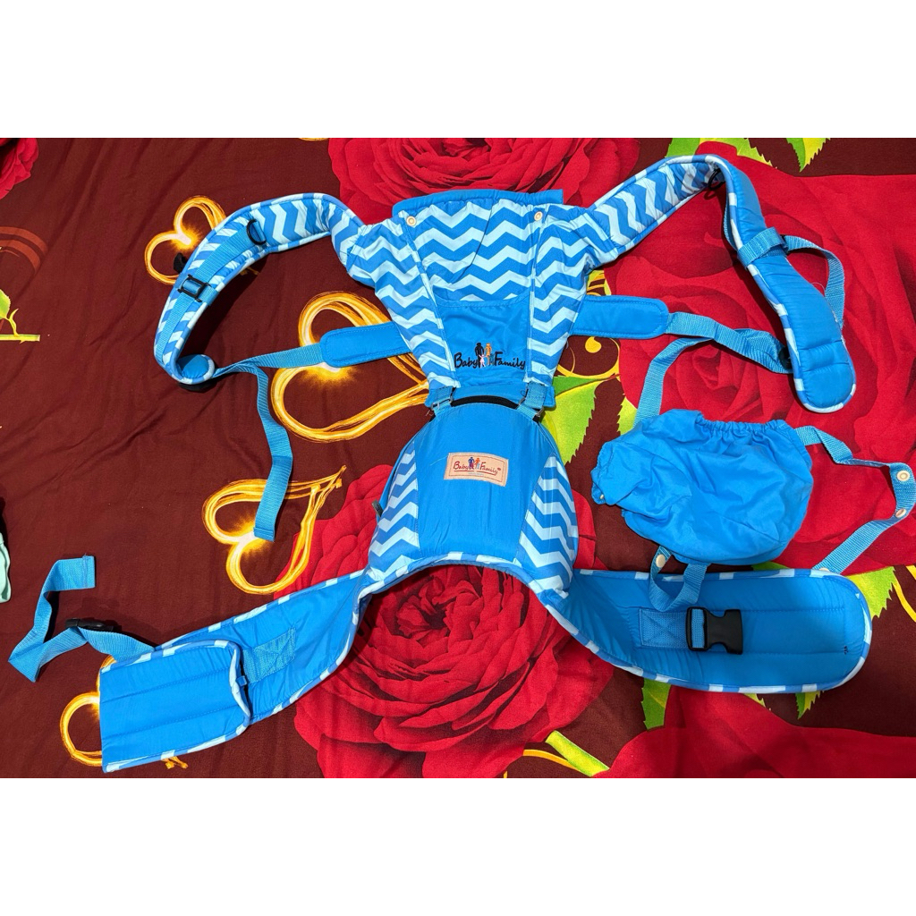 PRELOVED HIPSEAT BABY FAMILY