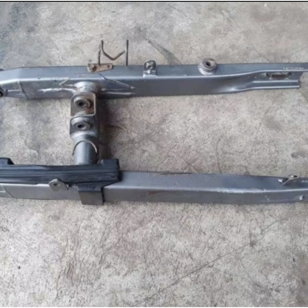 sasis swing arm lengan ayun Yamaha Jupiter MX NEW 135 50 C original seken copotan