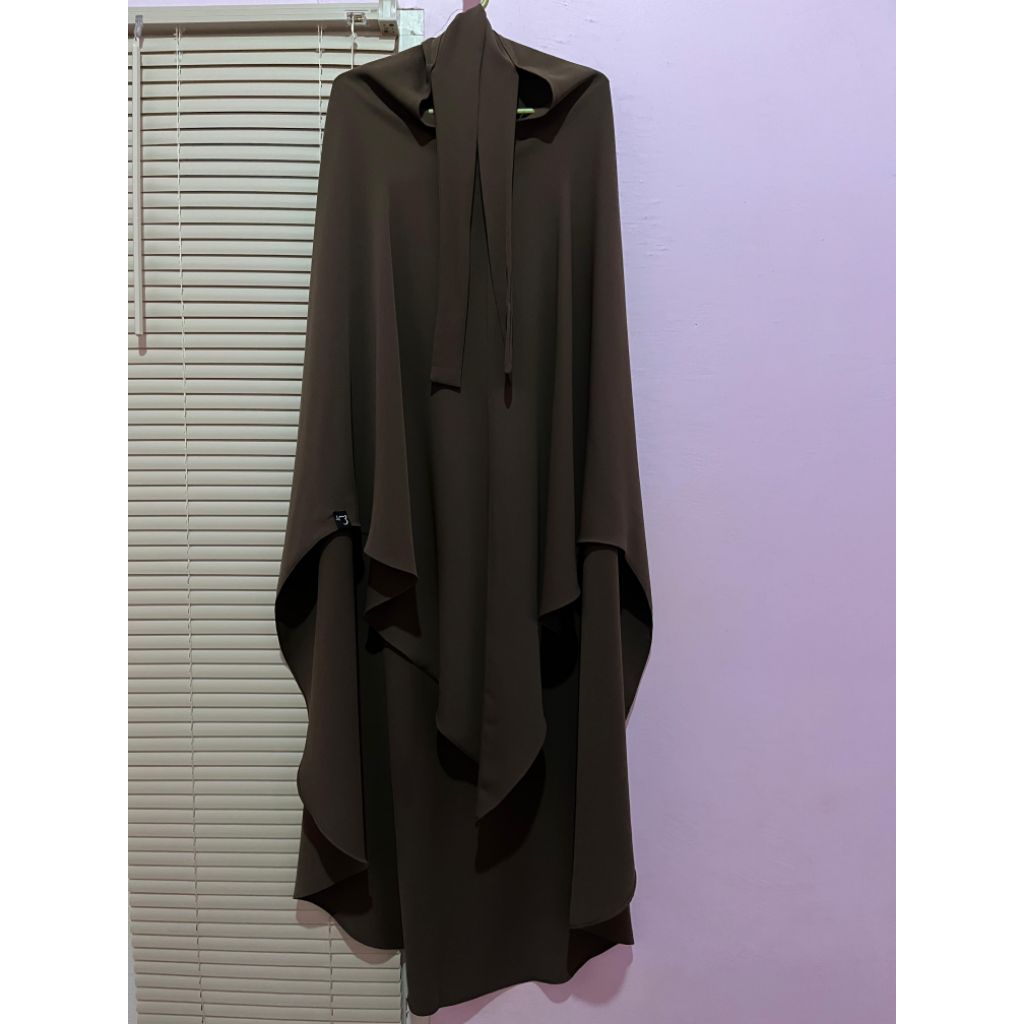 PRELOVED Khiban mina bonavista