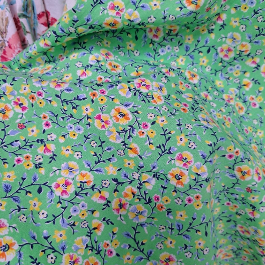 kain katun poplin premium//kain katun poplin motif//kain katun poplin motif bunga//kain poplin rd ek