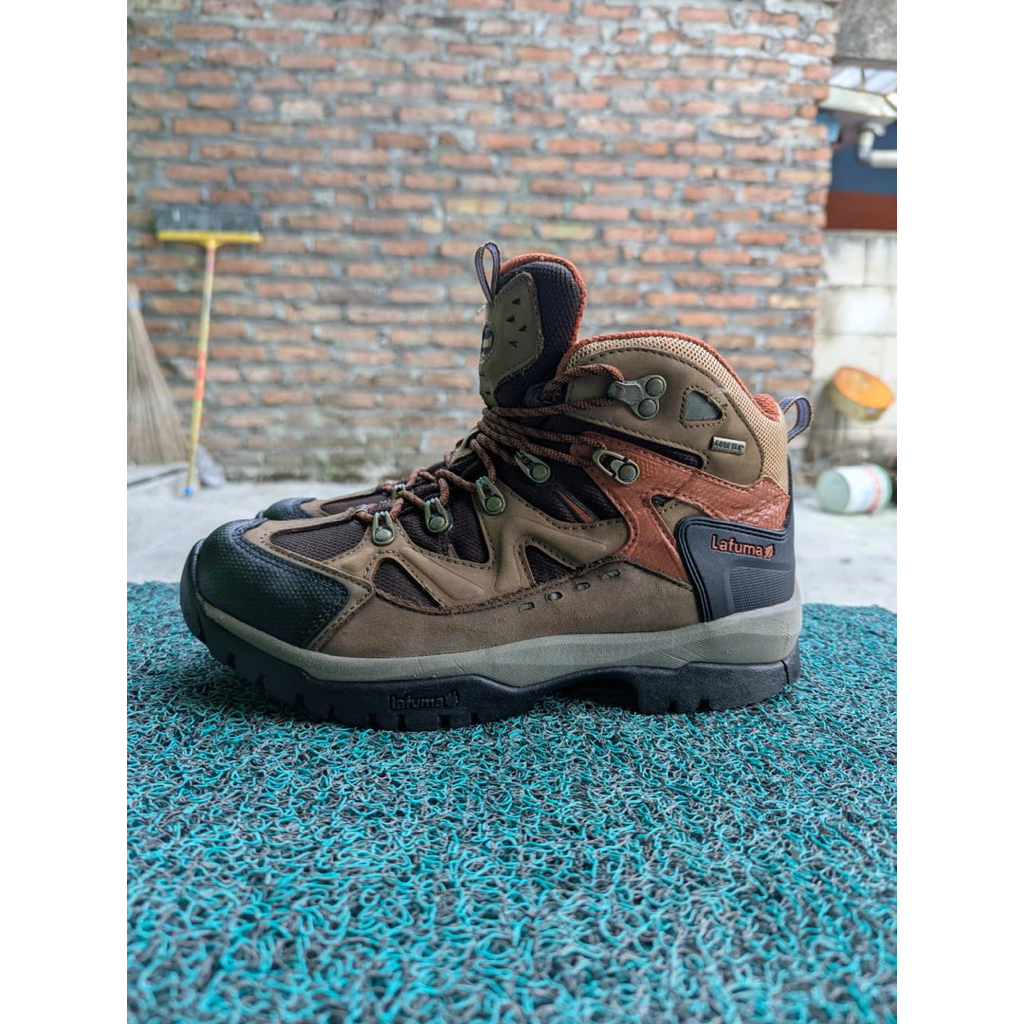 LAFUMA ( sepatu outdoor second ) size 43 insol 27