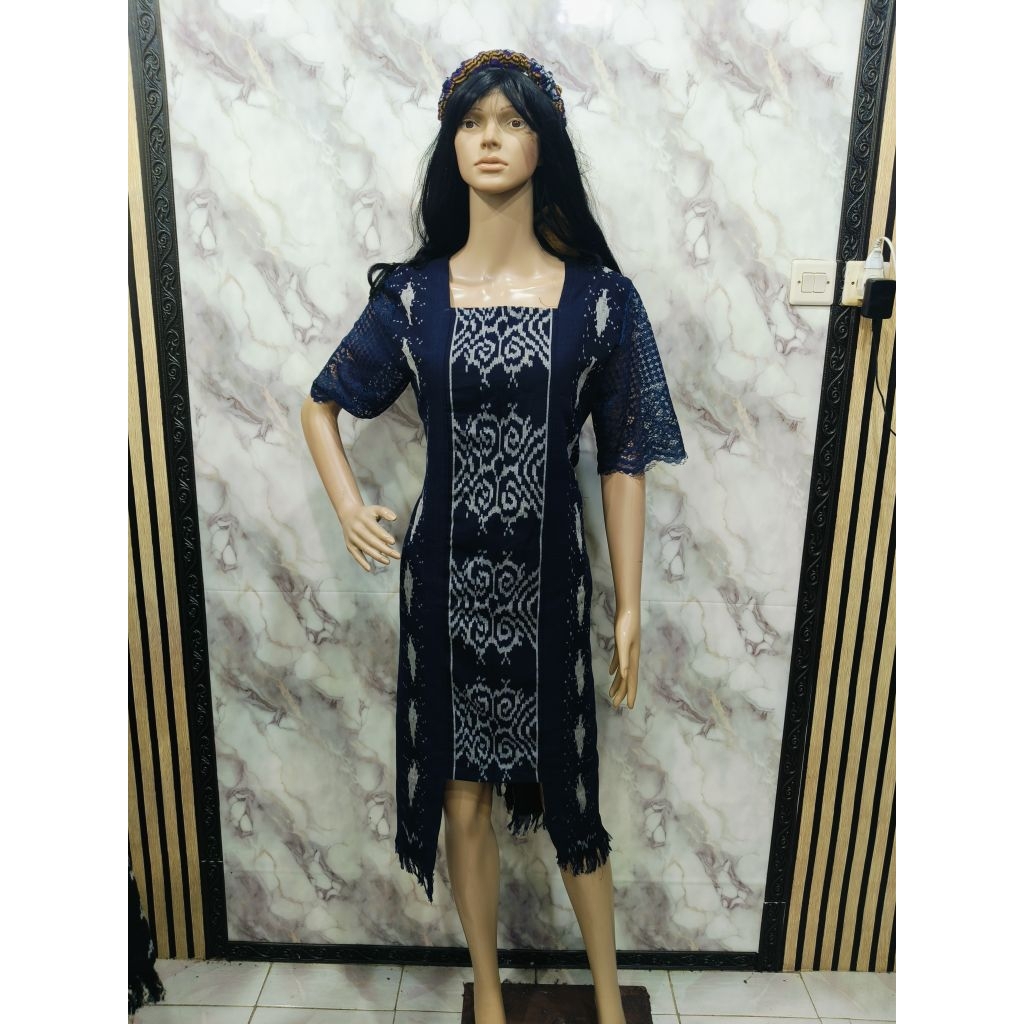 dres tenun Jepara model Delinda tenun