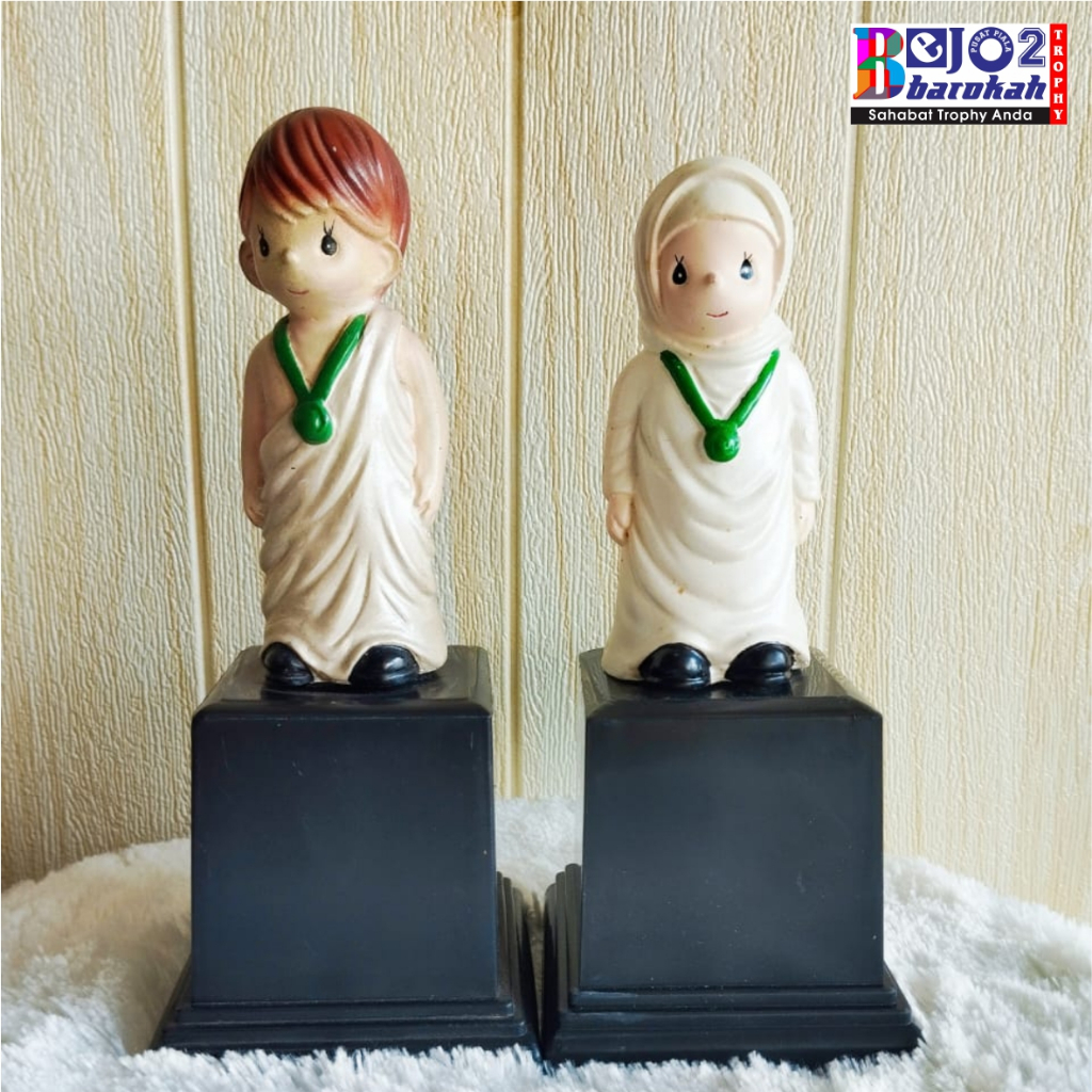 Piala / Trophy manasik tinggi -+23cm /Piala wisuda Termurah / Patung boneka piala / trophy wisuda / 