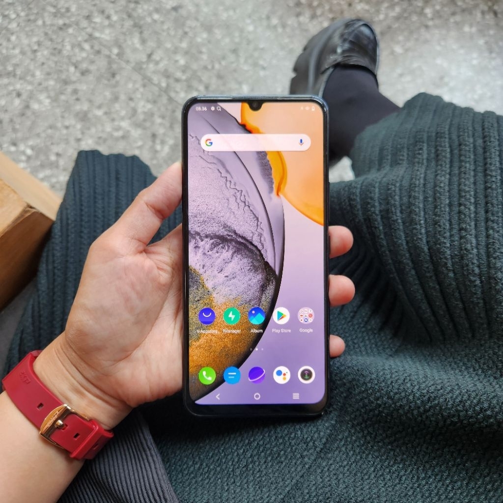 NOMINUS 》 VIVO V20 SE 8/128gb HP Second Murah