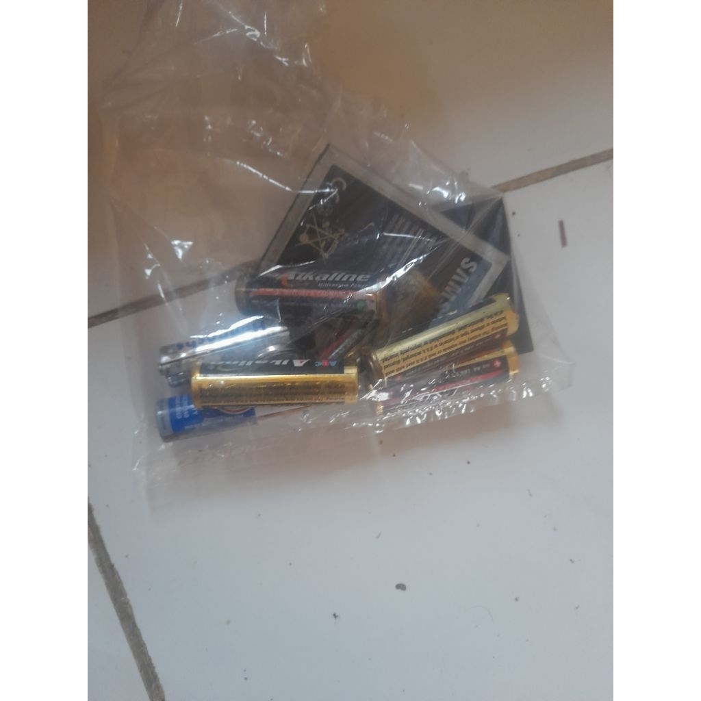 batu batrai batang + batu batrai hp bekas mati kembung