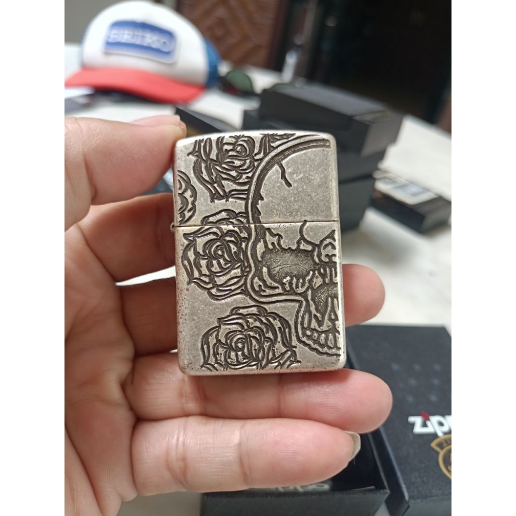 Zippo Armor Skull Rose Bottom E-16