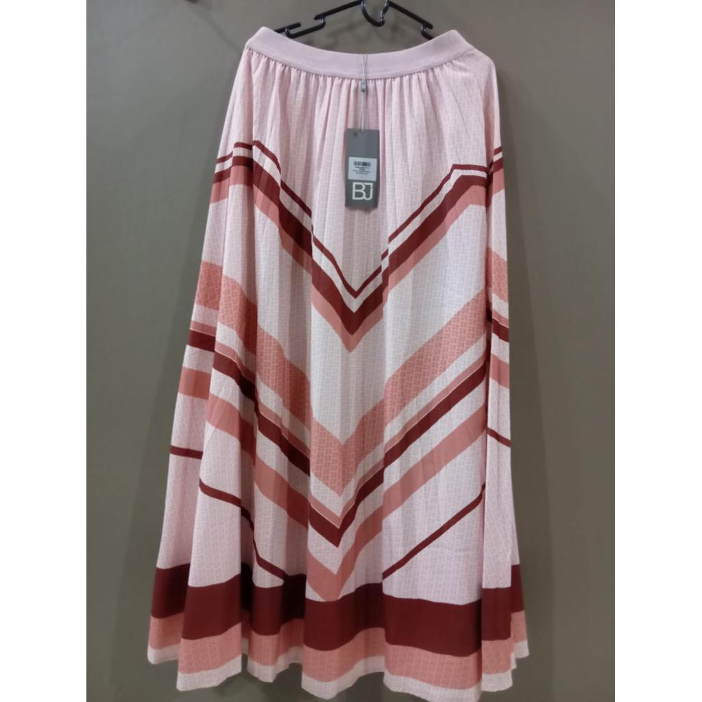 benang jarum amona rok MONOGRAM BJ BJ