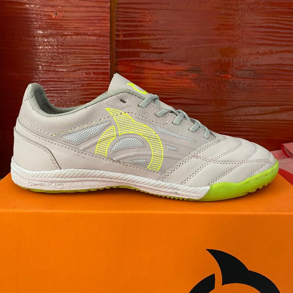 Sepatu Futsal Ortuseight Catalyst Vision V5