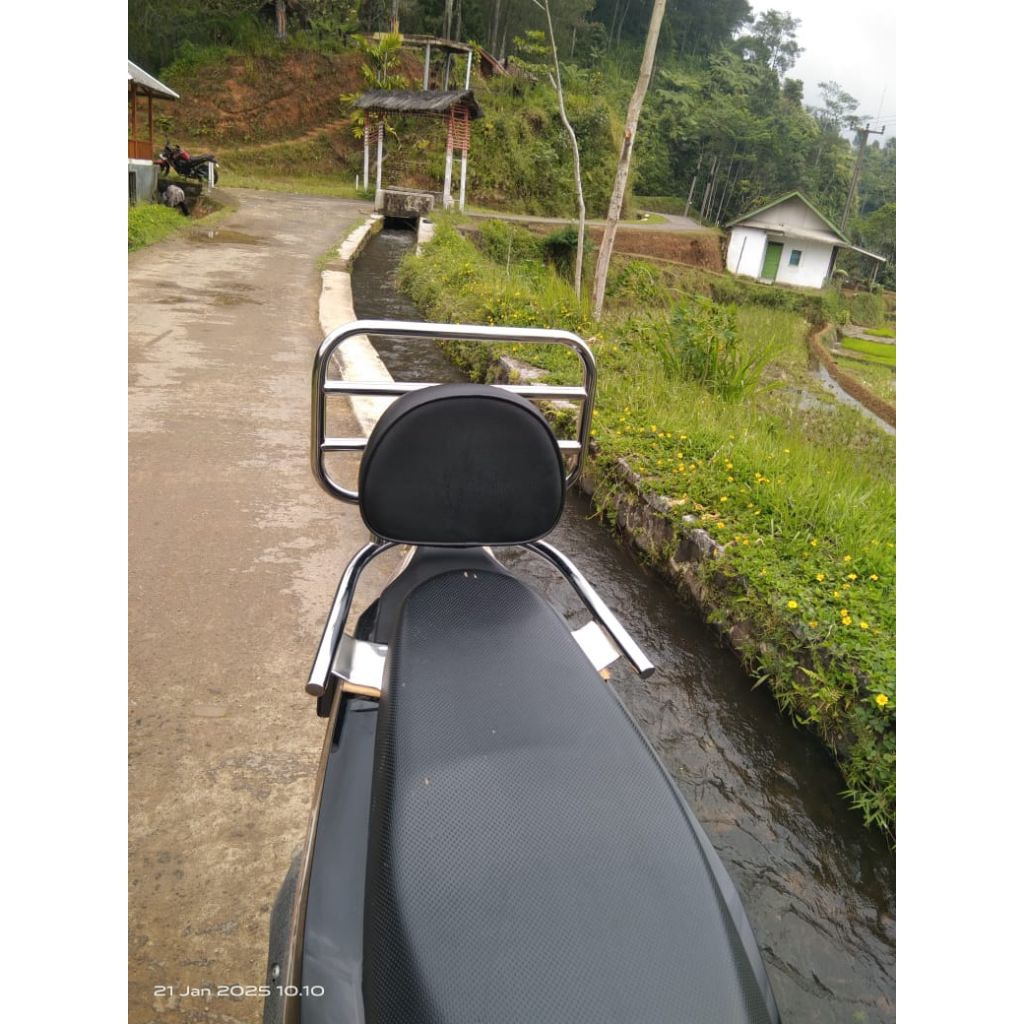 Back Rack Sandaran Belakang Plus Bantalan Motor Honda Beat