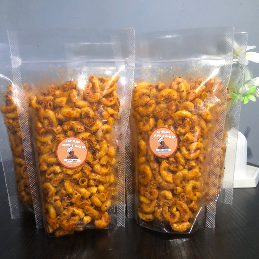 Makaroni  Chili Oil Daun Jeruk
